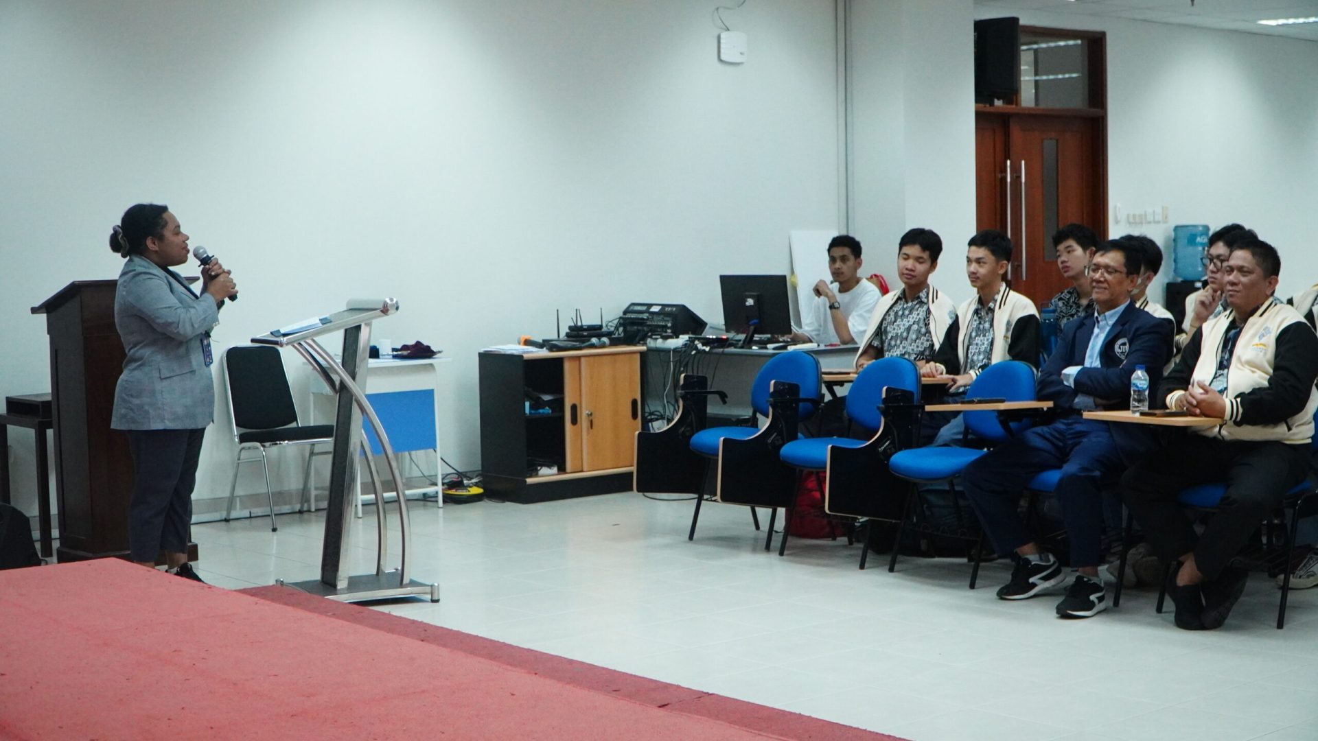 SMA Kristen Nasional Anglo