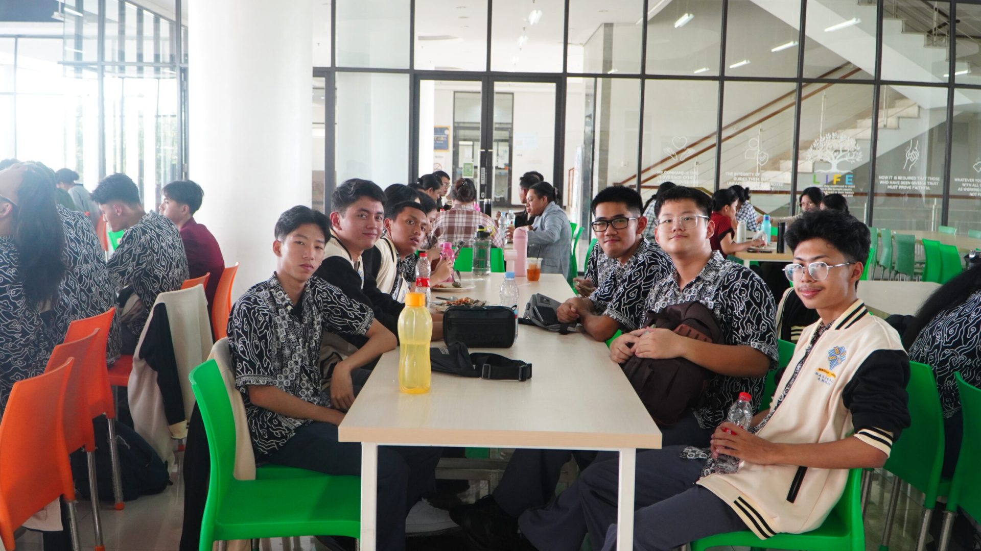 SMA Kristen Nasional Anglo