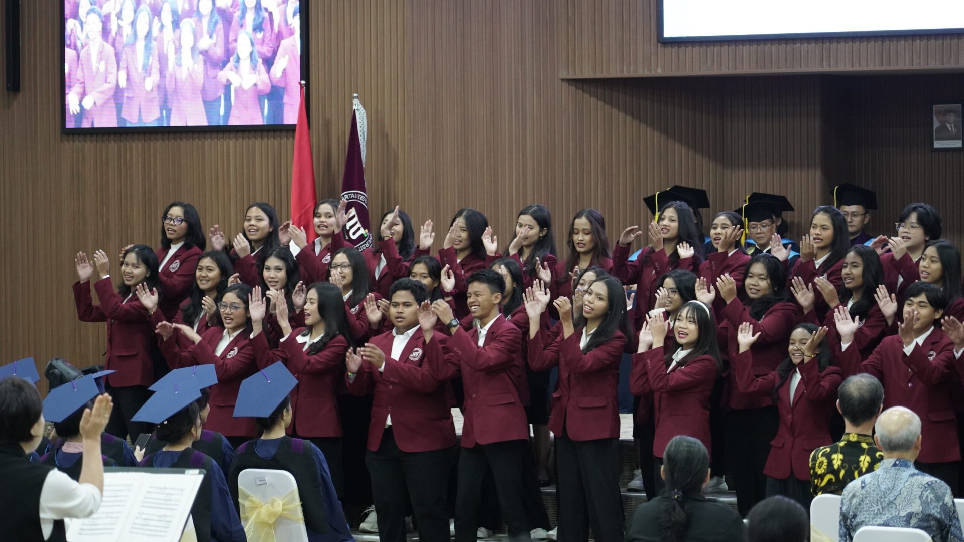 commencement-ceremony