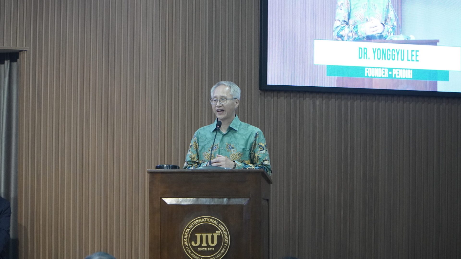 commencement-ceremony