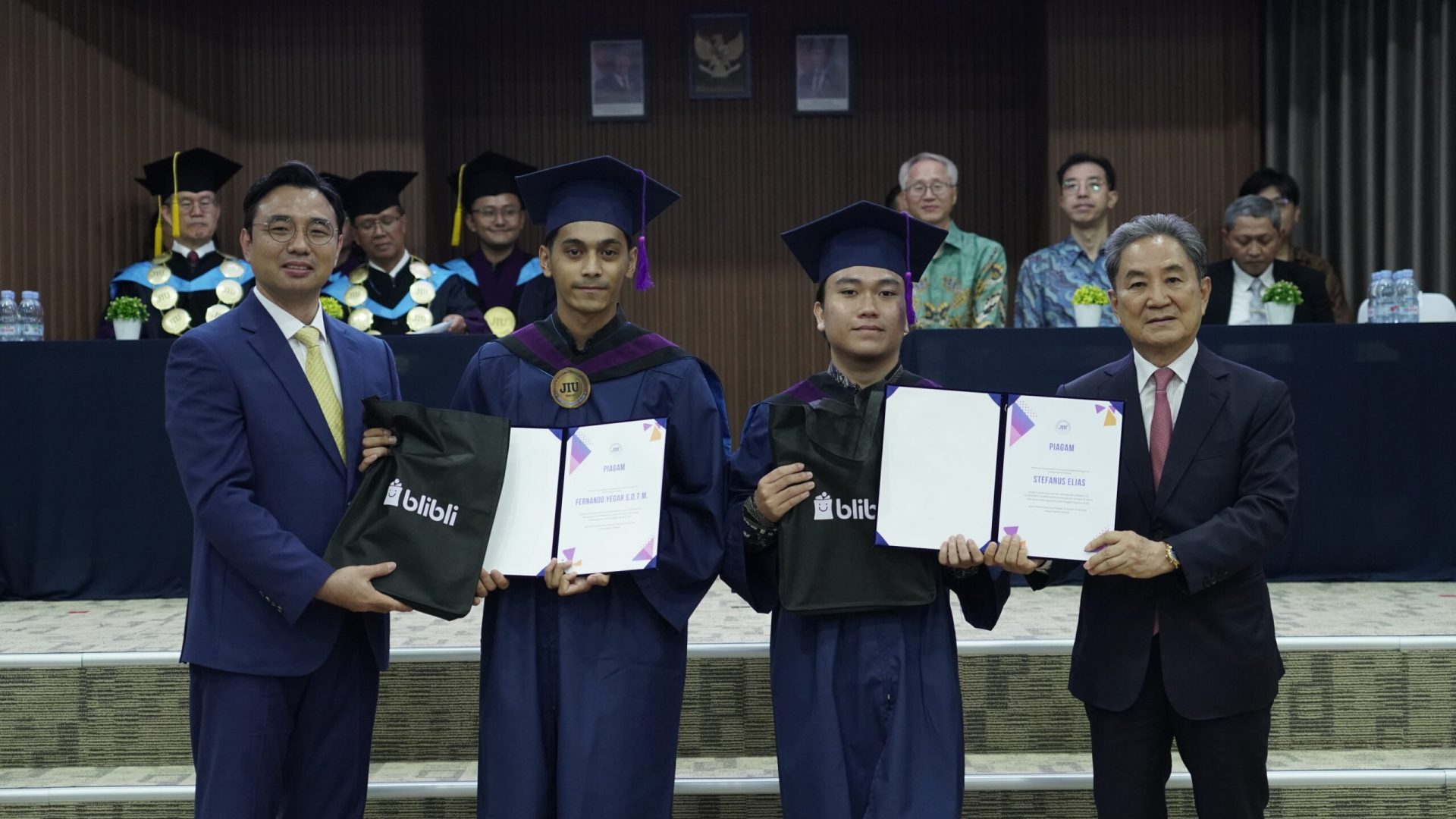 commencement-ceremony