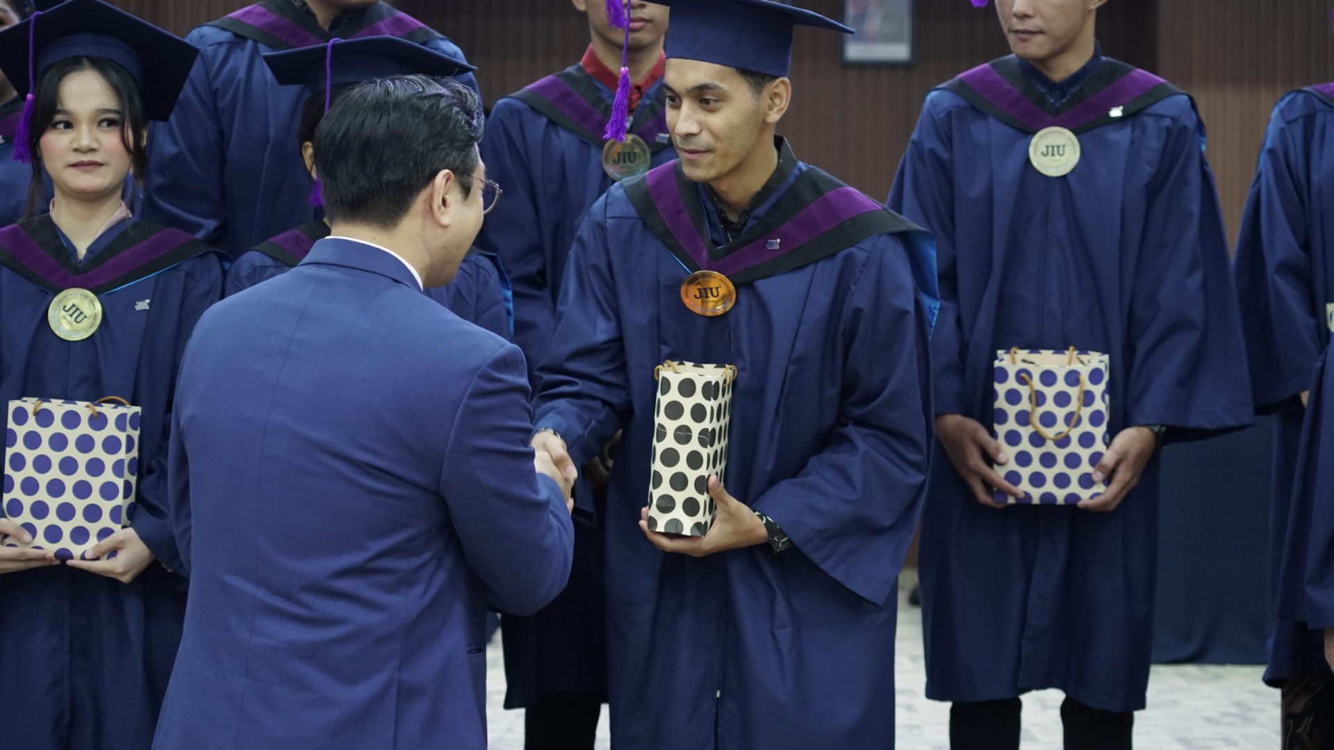 commencement-ceremony