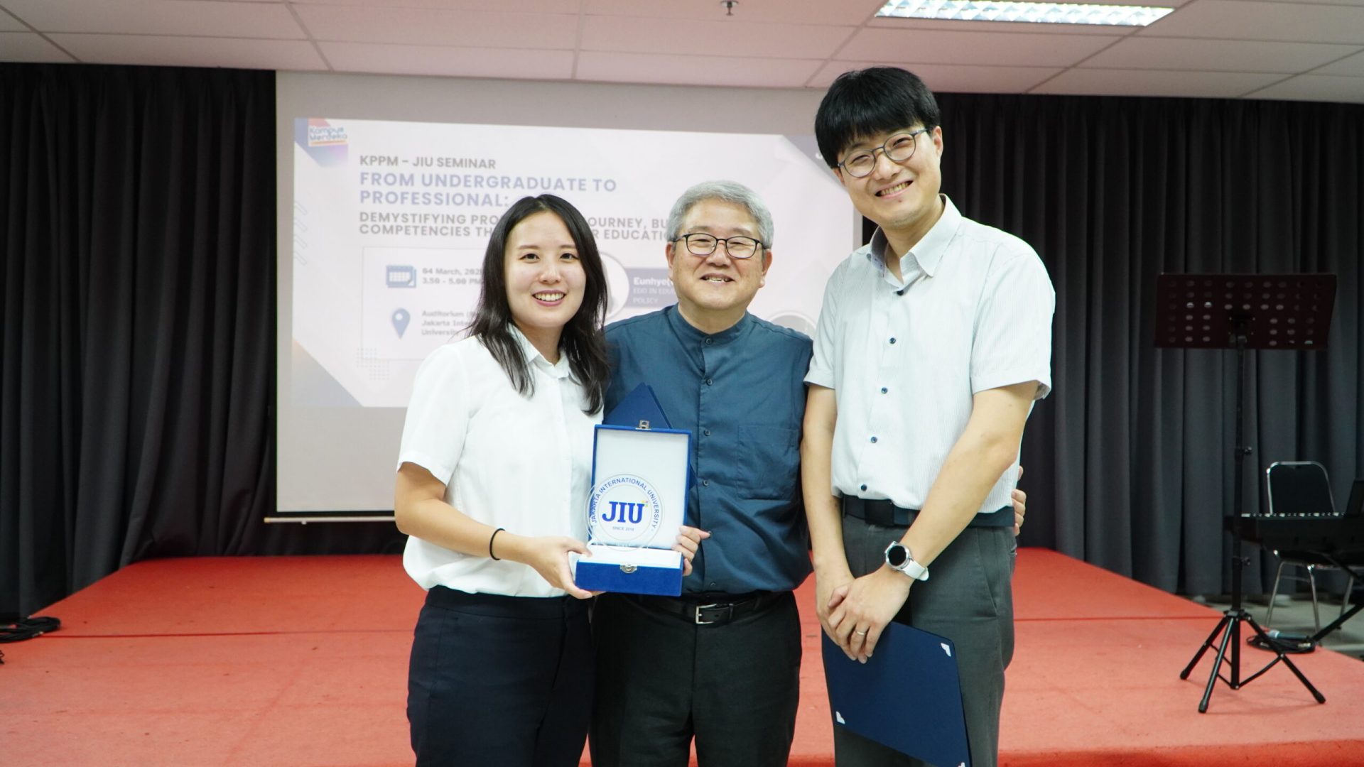 from-undergraduate-to-professional-seminar