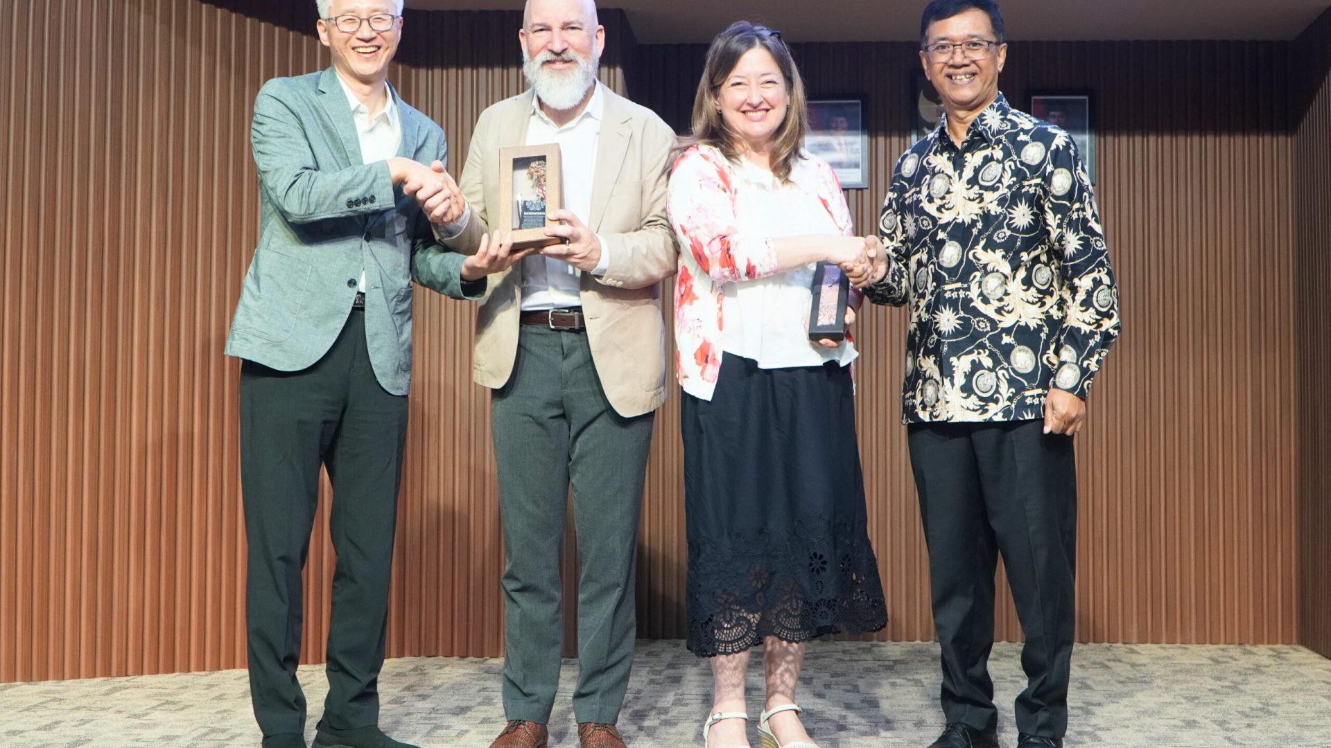 General Lecture DIU (10)