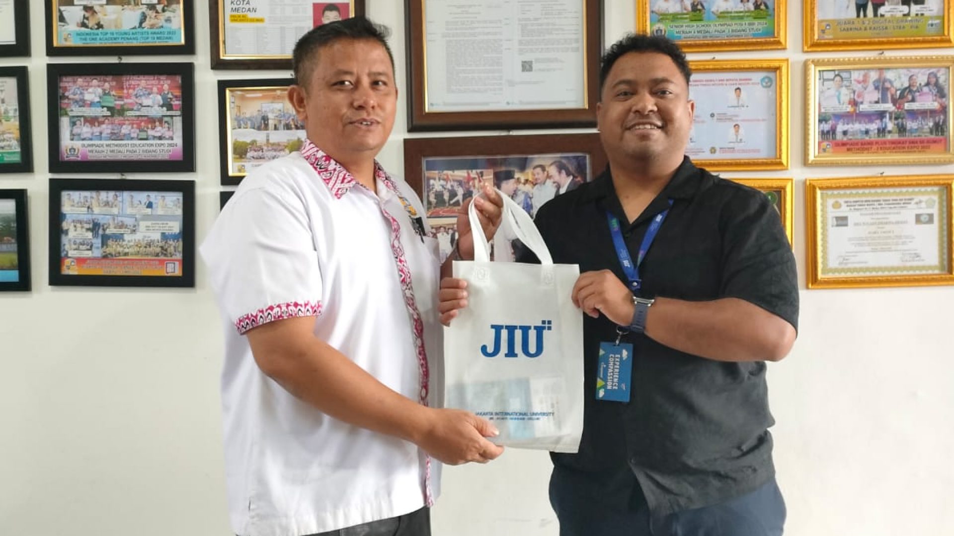 jiu-goes-to-medan-aceh