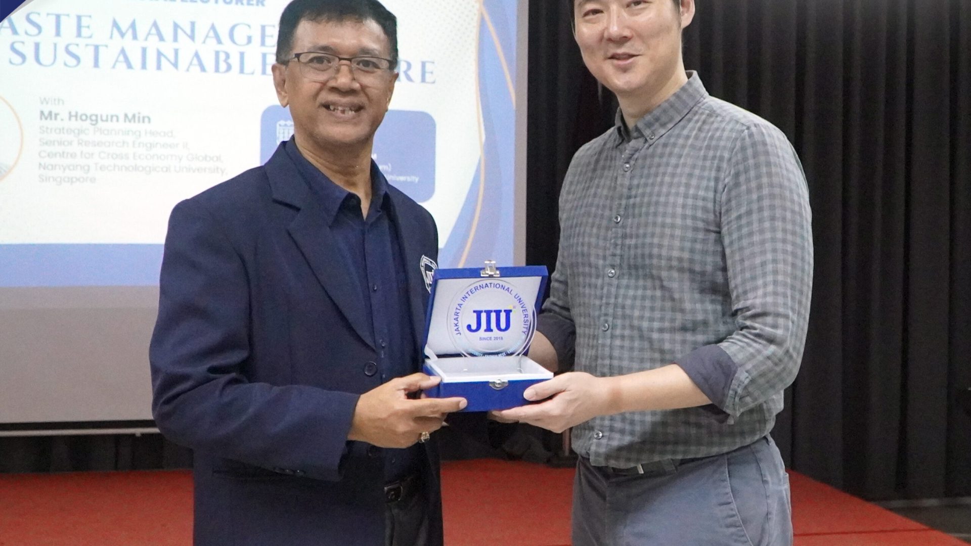 Waste Management (6)